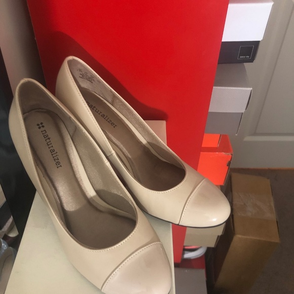 NWT Natualizer heels leather beige - Picture 2 of 2